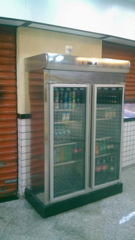 Freezer vertical para cozinha industrial da Cozisteel
